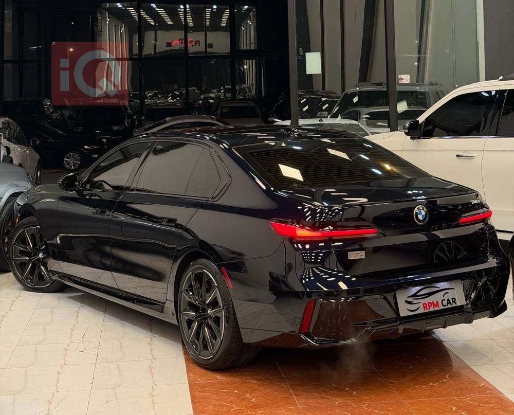 بي ام دبليو الفئة 7